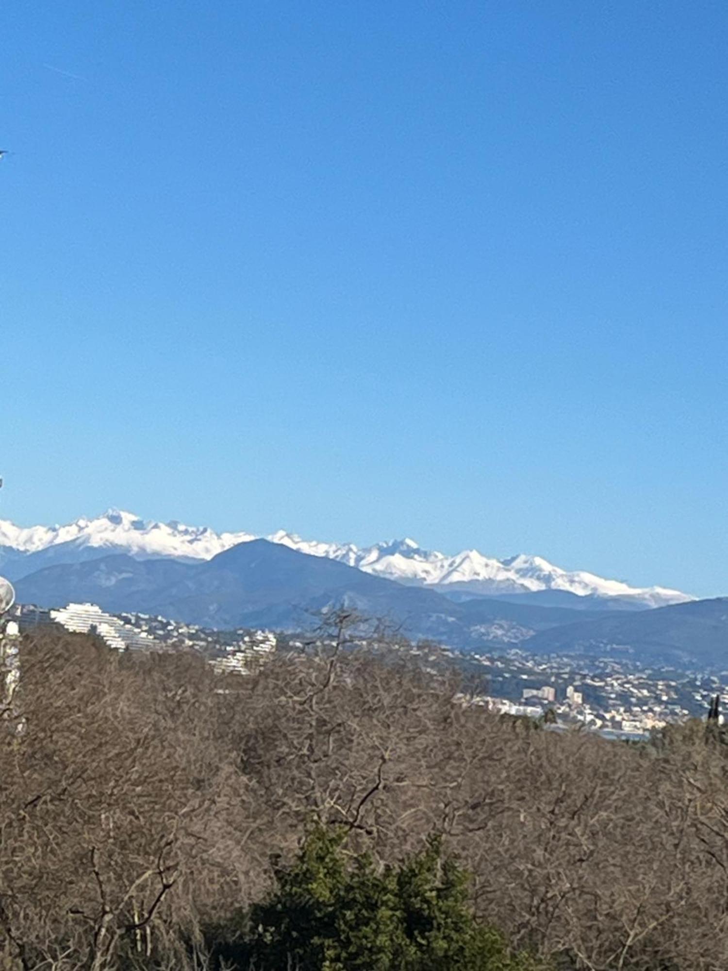 Vue Acces * Antibes